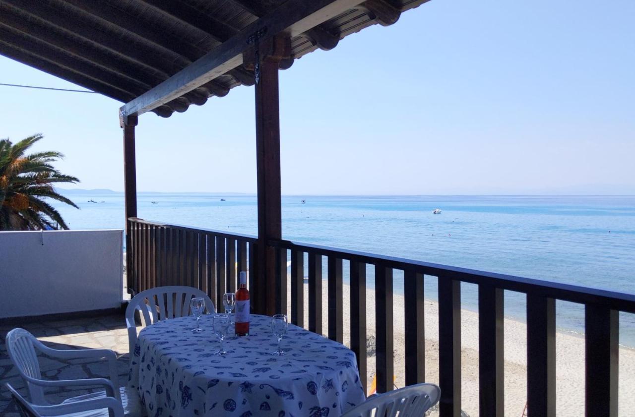 Seafront Apartment Пефкохорі Екстер'єр фото